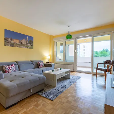 Apartamento Maraska Park