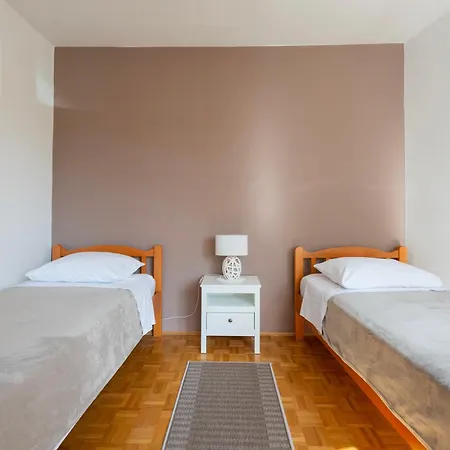 Maraska Park Apartamento *