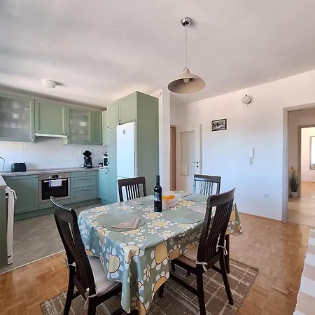 Apartman Maraska Park *